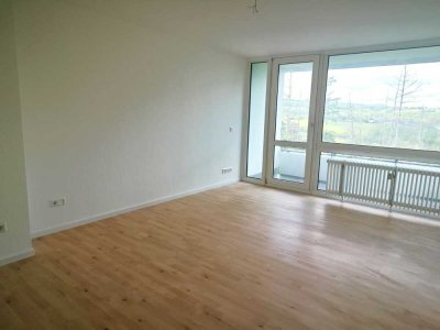 Modernisierte 3-Zimmer-Wohnung mit Balkon und hervorragender Lage – 81 m²