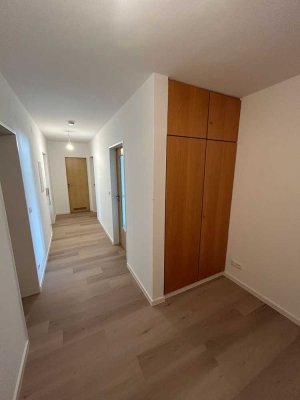 Schöne 3-Zimmer Wohnung mit Balkon im 2. OG in Regensburg-Westenviertel