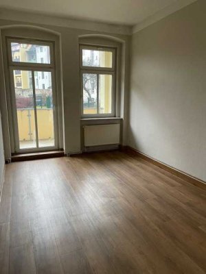Preiswerte, sanierte 3-Raum-Hochparterre-Wohnung mit Balkon in Görlitz