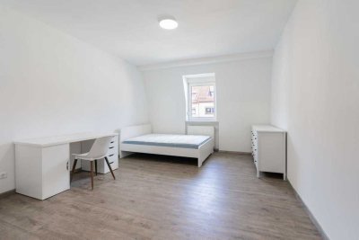 Renoviertes & teilmöbliertes WG Zimmer in einer 3-Zimmer-WG-Wohnung - mit Altbau-Charme in N-Süd!!!