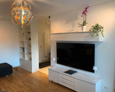 Stilvolle 2,5-Zi. Manager-Wohnung, 2 Loggien in Berlin-Lichtenrade | voll möbliert + WLAN/TV/Telefon