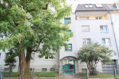 Grünes Wohnen: Erdgeschosswohnung mit Terrasse
