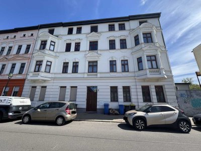 Schöne 3-Zimmer-Wohnung mit Erker und Balkon!