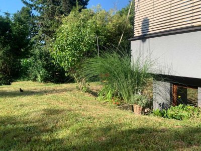 76 qm große, helle 1-Zimmer-Einliegerwohnung mit Blick in die Natur
