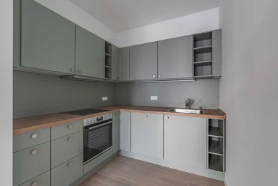 2-Zimmer-Wohnung mit Terrasse in der Lage direkt am Wasser in Berlin-Spandau