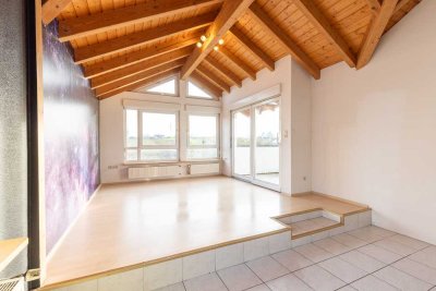 Helle 3,5-Zimmer-Wohnung mit Einbauküche und Außenstellplatz