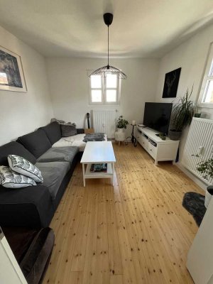 Helle 2-Zimmer-Wohnung mit Einbauküche, Stellplatz & Kellerraum