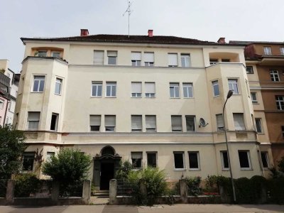 schön renovierte 3 ZKB Altbauwohnung W