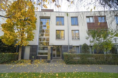 EXKLUSIVE PENTHAUS-MAISONETTE MIT 4 ZIMMERN, GROSSER SONNENTERRASSE UND DIREKTEM LIFTZUGANG