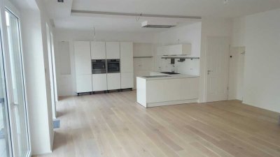 Haus mit Luxusausstattung im Grünen Frankfurts