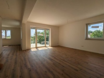 3 Raum-Wohnung mit Terrasse oder Balkon, Bezug ab sofort möglich