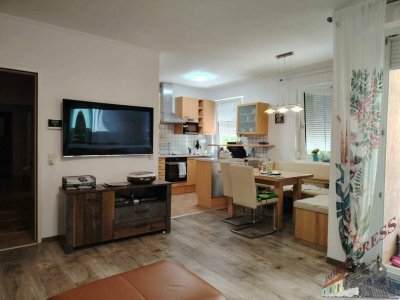 Koffer packen und einziehen - Sonnige 3 Zimmer-Wohnung mit 5m²-Balkon und KFZ-Stellplatz wartet auf nette Familie!