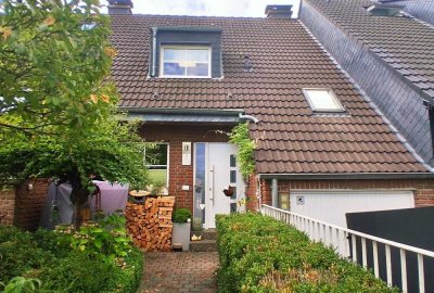 RESERVIERT _ 1 FAM.-REIHENHAUS MIT GARAGE PROVISIONSFREI IN DINSLAKEN-OBERLOHBERG