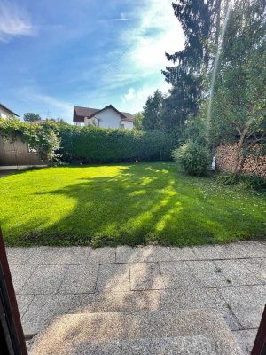 Traumhafte 4-Zimmer-Wohnung im EG mit eigenem Garten!