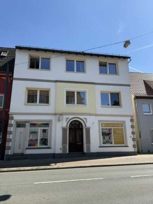 Renditestarkes Mehrfamilienhaus–Drei Wohnungen, attraktive Rendit