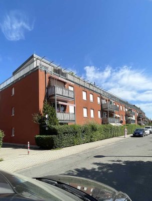 Wohnen an der Polyklinik, 3-Zimmer-Wohnung mit Terrasse!