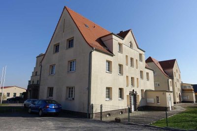 Single-Wohnung mit Wohnküche und Tageslichtbad mit Wanne und Dusche