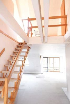 Kaufgelegenheit: "Architekten"-Eigentumswohnung über zwei Ebenen in sehr schöner Lage