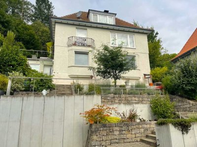 Stilvolles und großzügiges Wohnen in Aussichtslage!