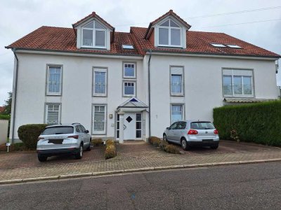 Schöne 3-Zimmer Wohnung, Küche, Tageslichtbad, Gäste-WCmit Balkon in St. Ingbert - Rohrbach