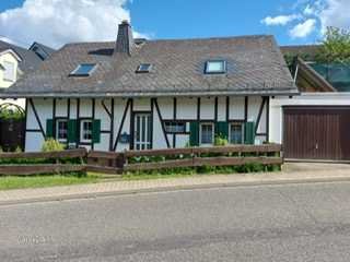 Preiswertes, modernisiertes 5-Raum-Einfamilienhaus mit EBK in Dichtelbach