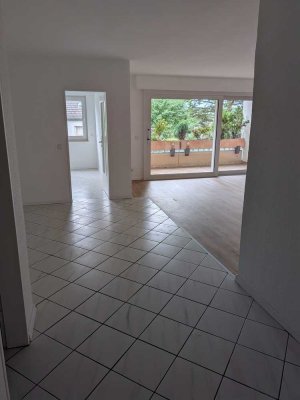 Helle, moderne, renovierte 3-Zimmer-Wohnung mit Balkon und zwei Bädern in Bochum-Oberdahlhausen