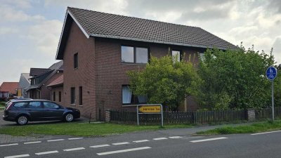 Großzügiges 2-Familienhaus zu verkaufen! Mit Garagen! Laufend modernisiert!