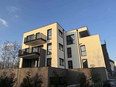 Erstbezug: Sonnige Erdgeschosswohnung mit exklusiver Ausstattung und Garten