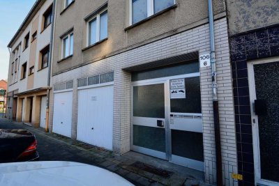 Zwei Mehrfamilienhäuser mit 7 Wohn- und einer Gewerbeeinheit in Mönchengladbach, Innenstadtlage