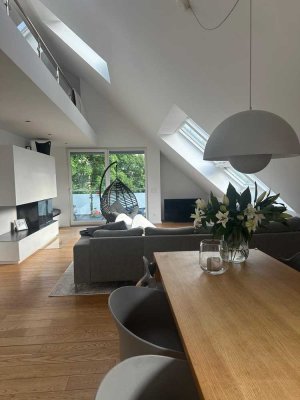Exklusive 2,5 Zimmer Penthouse-Wohnung zur Zwischenmiete