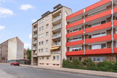Großzügige 2-Zi-Wohnung mit Balkon und Stellplatz in Fürth (Südstadt)