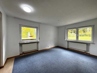 Preiswerte Wohnung im Untergeschoss mit Stellplatz und Kellerabstellraum in Isny im Allgäu