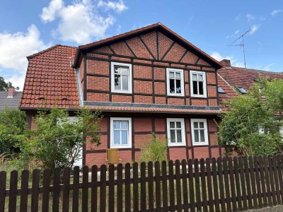Bezauberndes Fachwerkhaus in grüner Lage!