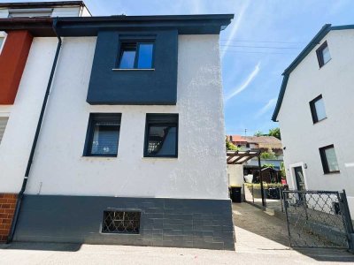 ++Schöne moderne Doppelhaushälfte mit Terrasse, Garten und EBK in Backnang zu verkaufen++