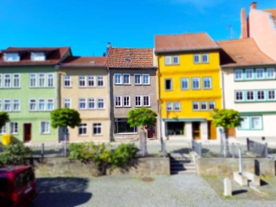 Historisches Fachwerkhaus mit Terrasse am malerischen Töpfermarkt