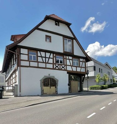 Familientraum mit Garten: Großzügige 5,5-Zimmer-Wohnung mit Einbauküche