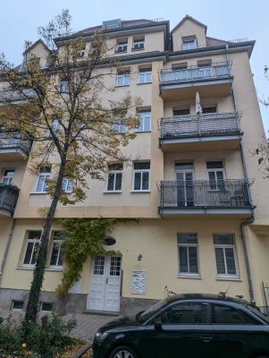 Charmante 2-Zimmer-Wohnung mit Terrasse & Einbauküche in ruhiger, zentrumsnaher Lage von Wenigenjena