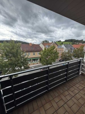 Charmante 3 Zimmer Wohnung mit Balkon