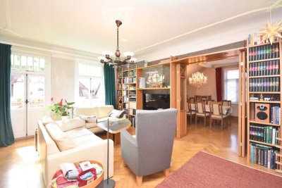 Östliches Ringgebiet! Helle, großzügige Eigentumswohnung mit Balkon und Nutzfläche.