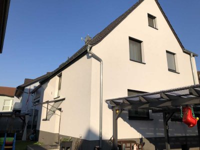 Freistehendes Einfamilienhaus – modernisiert, großzügig & uneinsehbar mit idyllischem Garten