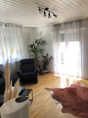 5 ZKB in Rot - OG + DG / Balkon, Garage & Stellplatz