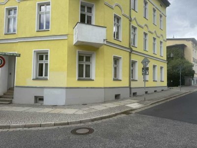 Schöne und gepflegte 4-Raum-EG-Wohnung mit Einbauküche in Eberswalde