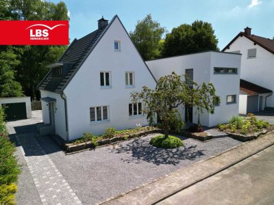 Zwei Häuser auf einem Grundstück - flexibel nutzbar für Familie & Beruf
