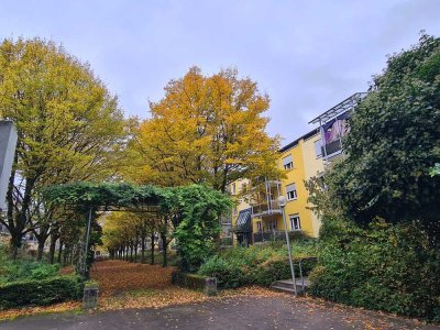 3,5-Zimmer Wohnung, 2 Balkone, Keller und TG-Platz inkl. in Karlsruhe-Oberreut