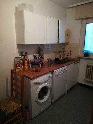 2-Zimmer-Wohnung mit Balkon in Karlsruhe WG geeignet