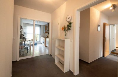 Einziehen und wohlfühlen: Voll möblierte 80-m²-Wohnung nahe Universität und Technologiepark