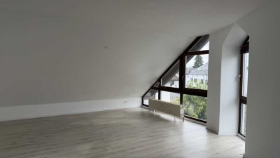 Schöne 3-Zimmer DG Wohnung in Alterlangen