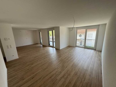 4-Zi.-Whg. im 1. OG mit großer Loggia