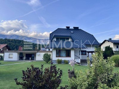 Mehrgenerationen-Haus mit drei Wohneinheiten