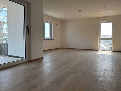 Moderne und geräumige 3-Zimmer-Wohnung im Obergeschoss
